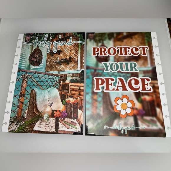 Angie Bellmare The Daily Grind Clip-in Planner
Treehouse Cover - Picture 6 of 6